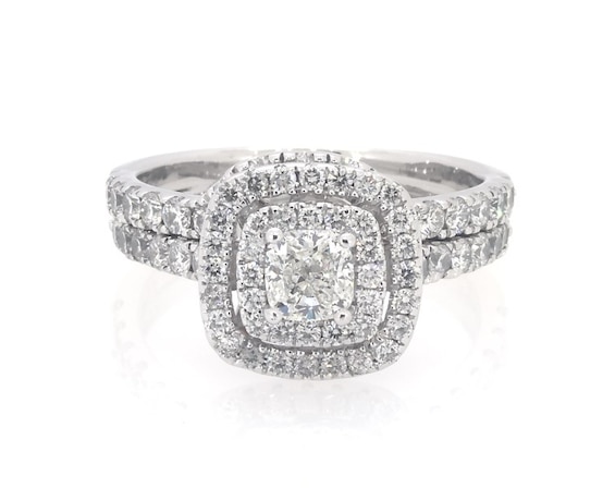 Previously Owned Neil Lane Cushion-Cut Diamond Bridal Set 1-5/8 ct tw 14K White Gold Size 7.5