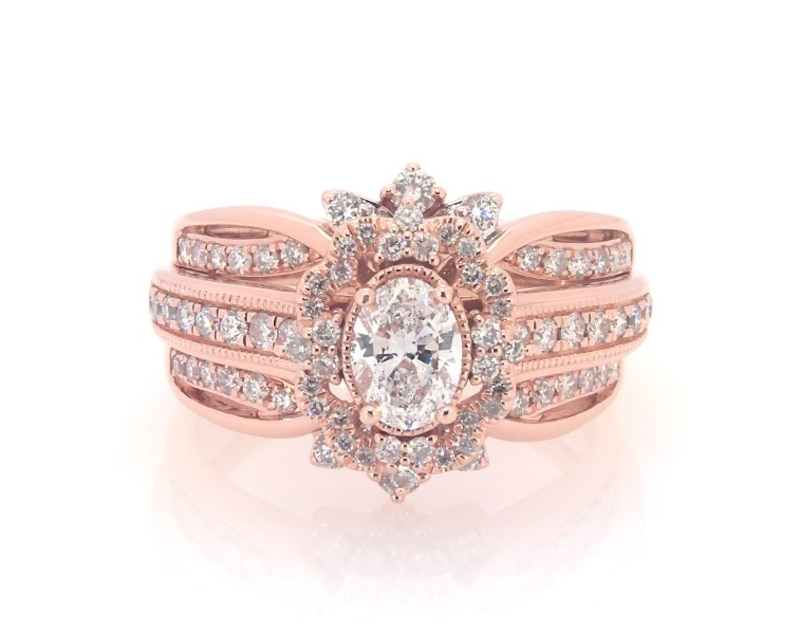Main Image 1 of Previously Owned Oval-Cut Diamond Bridal Set 1-1/6 ct tw 14K Rose Gold Size 6.75