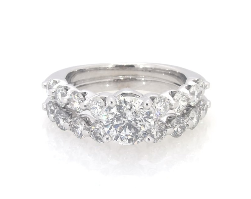 Main Image 1 of Previously Owned Adrianna Papell Round-Cut Diamond Bridal Set 2-3/8 ct tw 14K White Gold Size 5