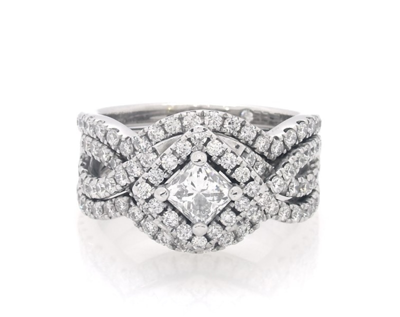 Main Image 1 of Previously Owned THE LEO Diamond Princess-Cut Bridal Set 1-1/2 ct tw 14K White Gold Size 5