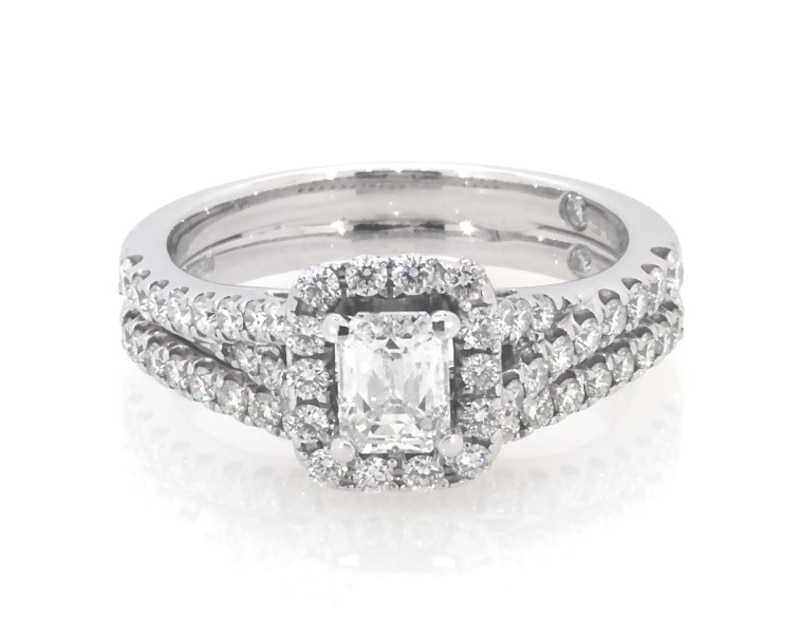 Main Image 1 of Previously Owned THE LEO Diamond Emerald-Cut Halo Bridal Set 1-1/5 ct tw 14K White Gold Size 6.5