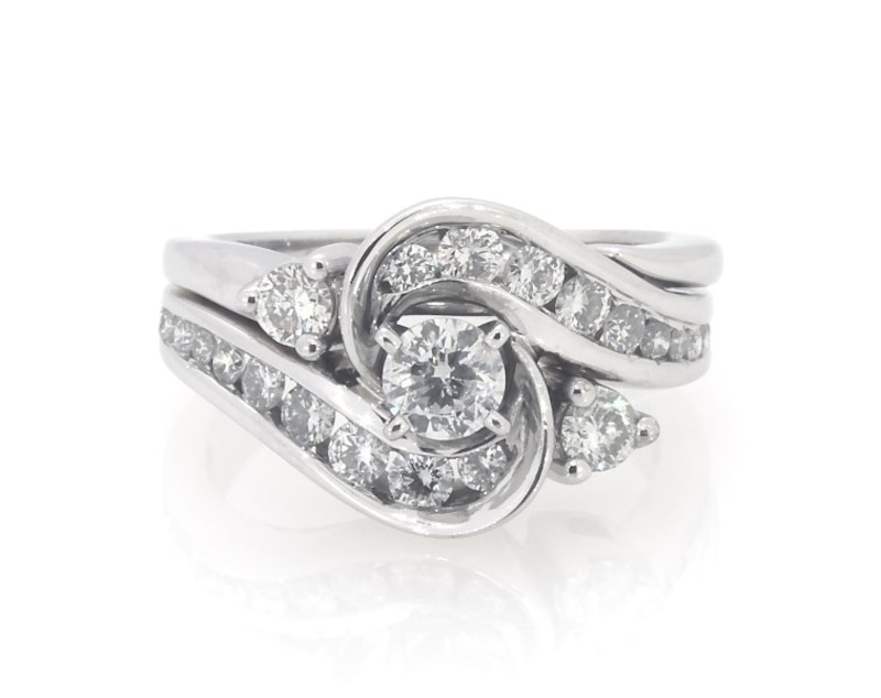 Main Image 1 of Previously Owned Round-Cut Diamond Bypass Bridal Set 1 ct tw 14K White Gold Size 5.75