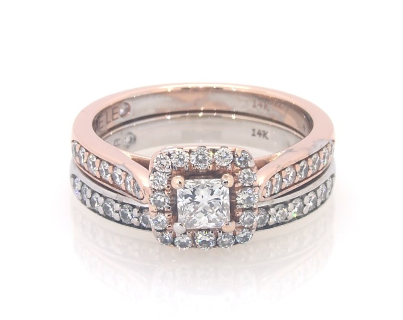 Main Image 1 of Previously Owned THE LEO Diamond Princess-Cut Halo Bridal Set 7/8 ct tw 14K Two-Tone Gold Size 6.5