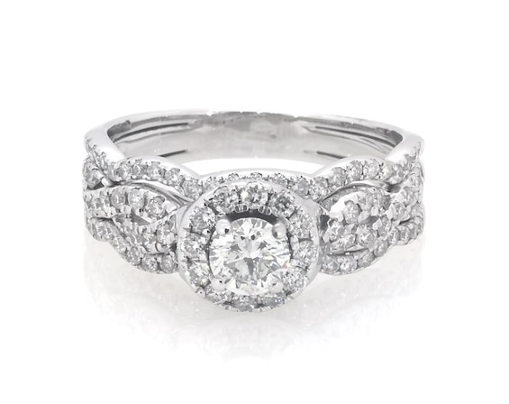 Previously Owned Round-Cut Diamond Halo Bridal Set 1 ct tw 14K White Gold Size 7.5