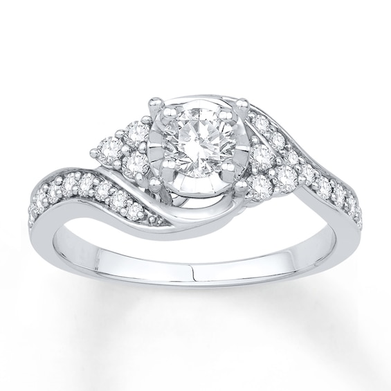 Previously Owned Diamond Engagement Ring 5/8 ct tw Round-cut 14K White Gold