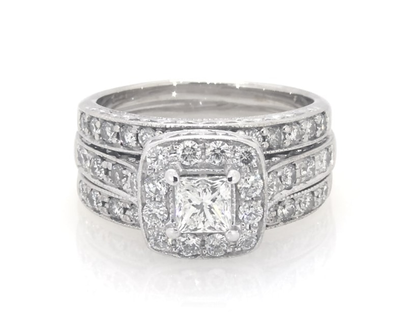 Main Image 1 of Previously Owned Princess-Cut Diamond Halo Bridal Set 1-3/8 ct tw 14K White Gold Size 5.75