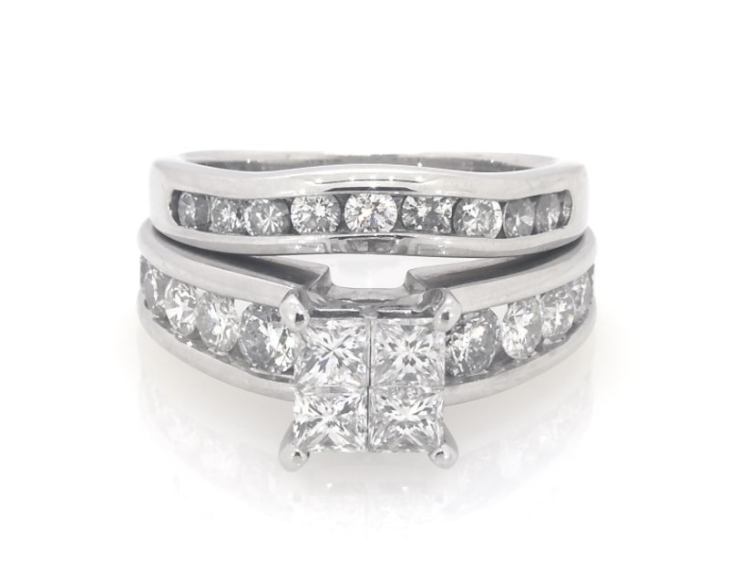 Main Image 1 of Previously Owned Princess-Cut Quad Diamond Bridal Set 2-1/5 ct tw 14K White Gold Size 6.5