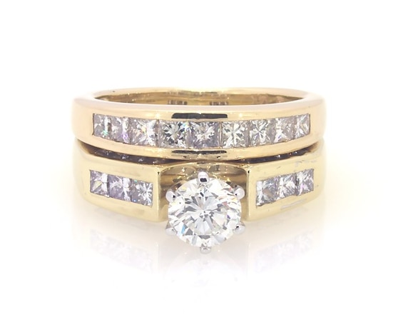 Previously Owned Round-Cut Diamond Bridal Set 1-5/8 ct tw 14K Yellow Gold Size 4.5