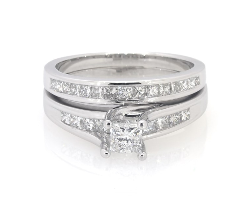 Main Image 1 of Previously Owned Diamond Bridal Set 1 ct tw 14K White Gold Size 7.75