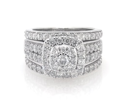 Previously Owned Round-Cut Multi-Diamond Halo Bridal Set 1-1/2 ct tw 14K White Gold Size 5