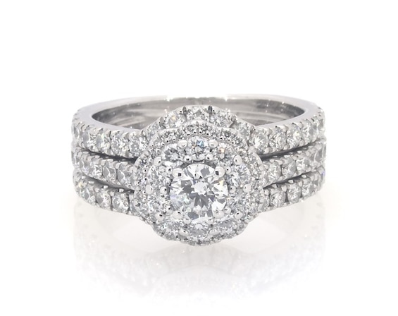 Previously Owned Neil Lane Round-Cut Diamond Flower Frame Bridal Set 1-3/4 ct tw 14K White Gold Size 5.75