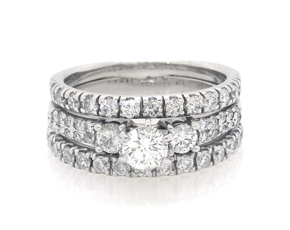 Previously Owned Round-Cut Three-Stone Diamond Bridal Set 1-7/8 ct tw 14K White Gold Size 8.5