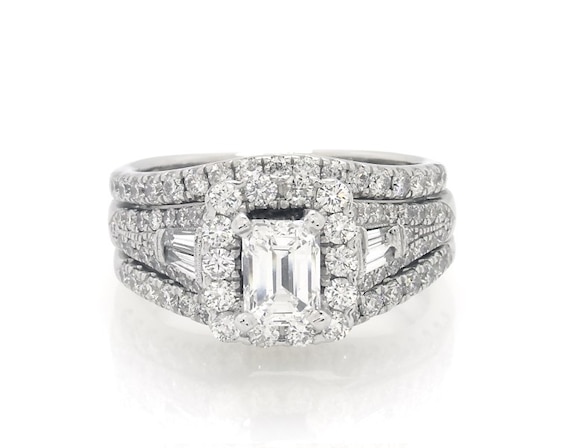 Previously Owned Neil Lane Emerald-Cut Diamond Halo Bridal Set 2-1/2 ct tw 14K White Gold Size 8