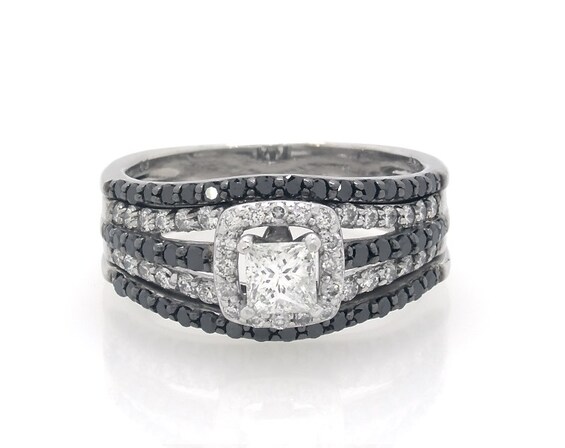 Previously Owned Black & White Diamond Bridal Set 1-1/4 ct tw Princess & Round-Cut 14K White Gold Size