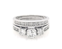 Previously Owned Round-Cut Diamond Three-Stone Bridal Set 1 ct tw 14K White Gold Size 5