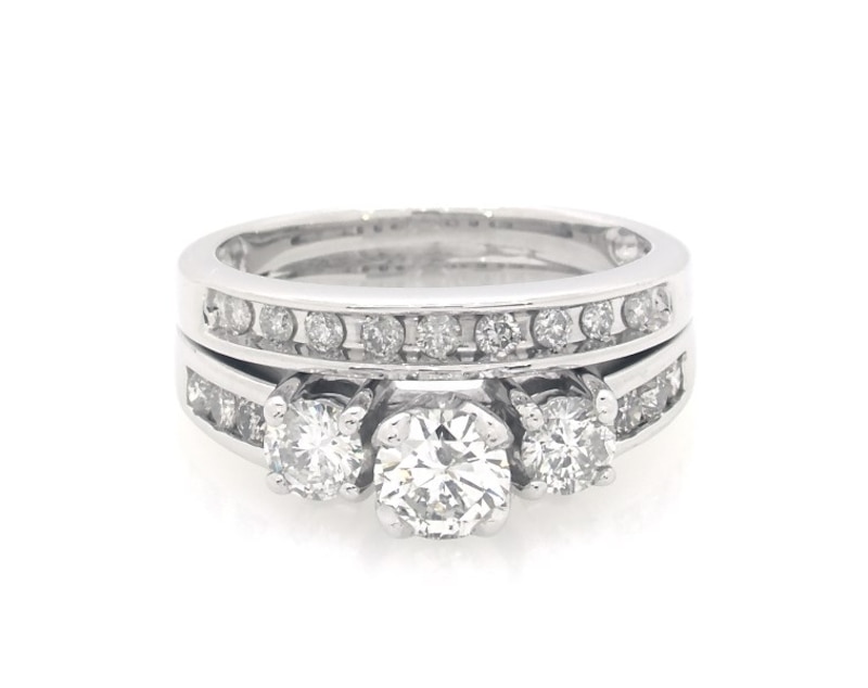Main Image 1 of Previously Owned Round-Cut Diamond Three-Stone Bridal Set 1 ct tw 14K White Gold Size 5