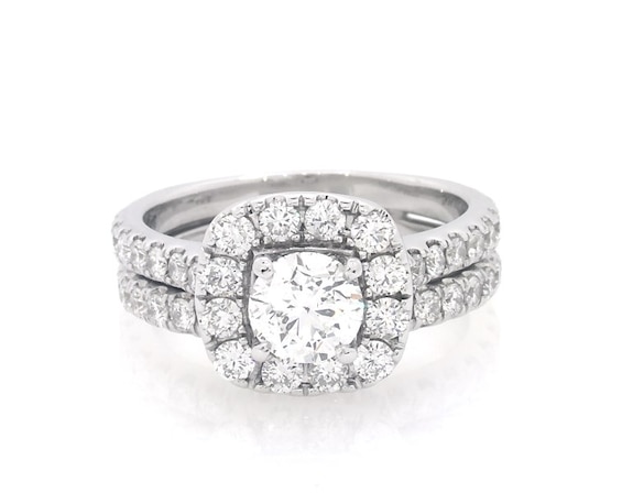 Previously Owned Neil Lane Round-Cut Diamond Halo Bridal Set 2 ct tw 14K White Gold Size