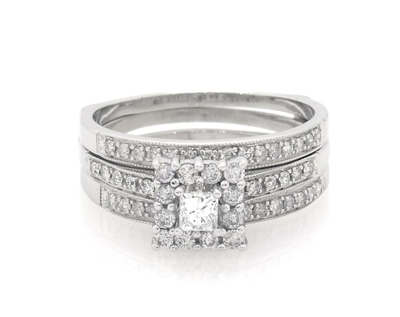 Previously Owned Princess-Cut Diamond Halo Bridal Set 7/8 ct tw 14K White Gold Size