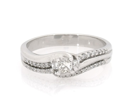 Previously Owned Round-Cut Diamond Bridal Set 3/8 ct tw 10K White Gold Size 8.5