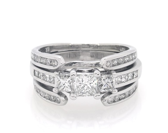 Previously Owned Princess-Cut Diamond Three-Stone Bridal Set 1-1/3 ct tw 14K White Gold 5.75