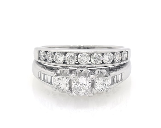Previously Owned Princess-Cut Diamond Three-Stone Bridal Set 1-1/2 ct tw 14K White Gold Size 7.75