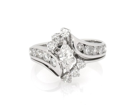 Previously Owned Marquise & Round-Cut Diamond Bridal Set 7/8 ct tw 14K White Gold Size 7