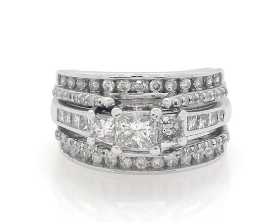 Previously Owned Princess-Cut Diamond Three-Stone Bridal Set 1-3/8 ct tw 14K White Gold Size 5.5