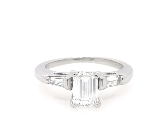 Previously Owned Emerald-Cut Diamond Engagement Ring 1-1/5 ct tw Platinum Size 5.25