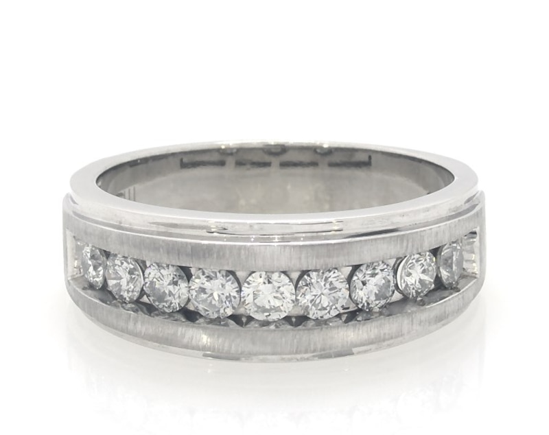 Main Image 1 of Previously Owned Men's Wedding Band 1 ct tw Diamonds 10K White Gold
