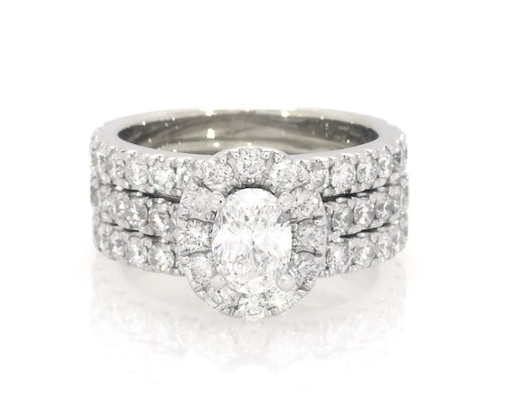 Previously Owned Neil Lane Oval-Cut Diamond Halo Bridal Set 2-1/3 ct tw 14K White Gold Size 5.5