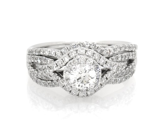Previously Owned Round-Cut Diamond Halo Bridal Set 1-1/8 ct tw 14K White Gold Size