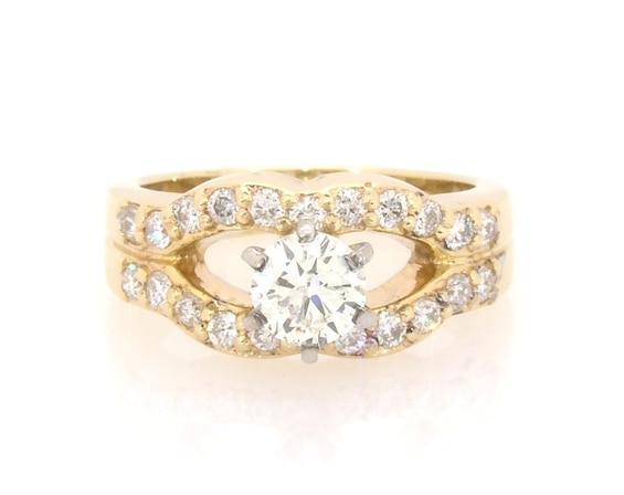 Previously Owned Round-Cut Diamond Engagement Ring 7/8 ct tw 14K Yellow Gold Size 5.25