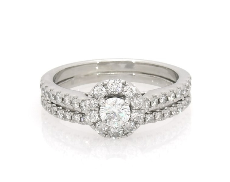 Main Image 1 of Previously Owned THE LEO First Light 7/8 ct tw 14K White Gold Size 7.5