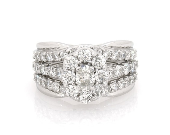 Previously Owned Oval-Cut Diamond Halo Bridal Set 2 ct tw 14K White Gold Size 6.75