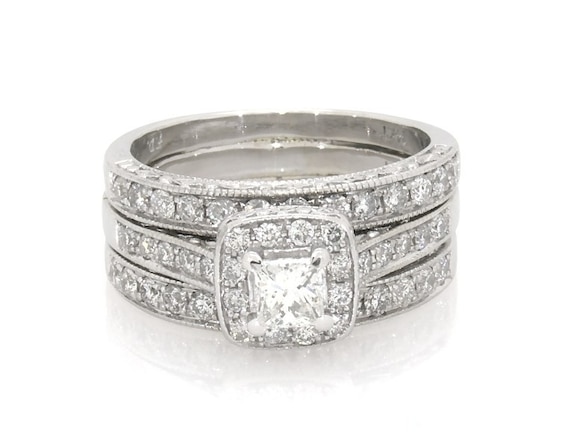 Previously Owned Princess-Cut Diamond Cushion Halo Bridal Set 7/8 ct tw 14K White Gold Size 5.5