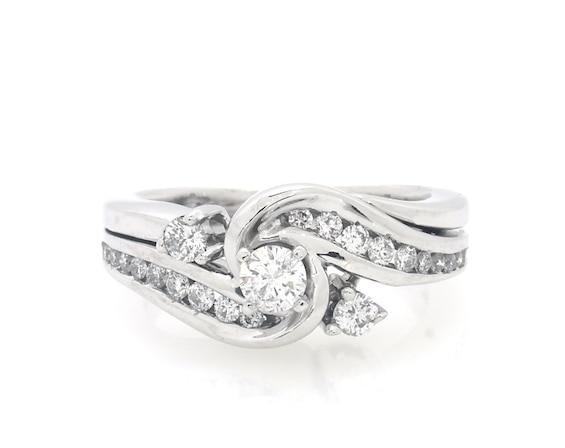 Previously Owned Round-Cut Diamond Bypass Bridal Set 1/2 ct tw 14K White Gold Size 6.5
