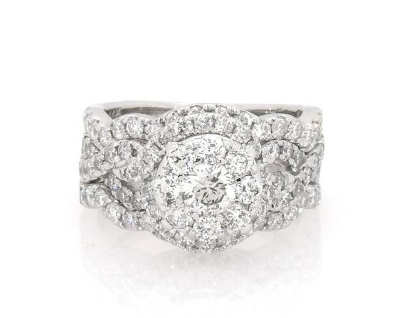 Previously Owned Round-Cut Diamond Halo Bridal Set 1-1/ ct tw 14K White Gold Size