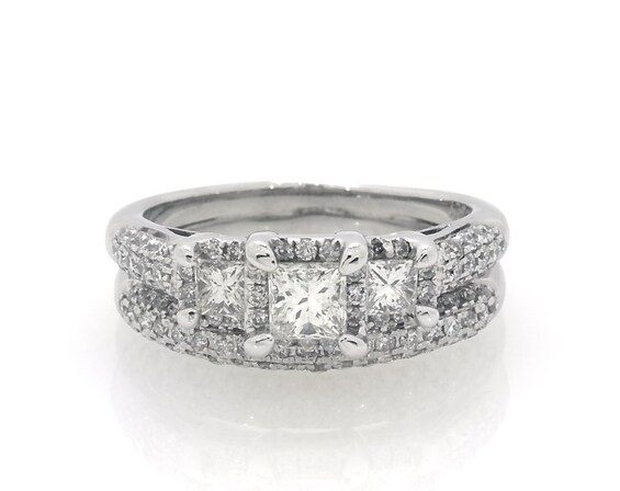 Previously Owned Princess-Cut Diamond Three-Stone Bridal Set 1-3/ ct tw 14K White Gold Size