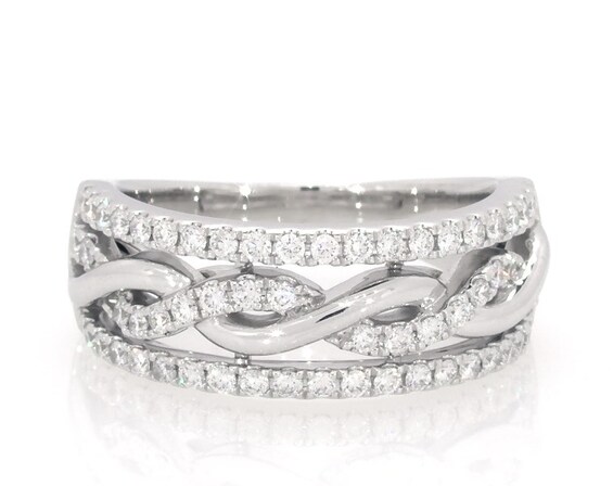 Previously Owned THE LEO Diamond Round-Cut Twist Anniversary Band 5/8 ct tw 14K White Gold