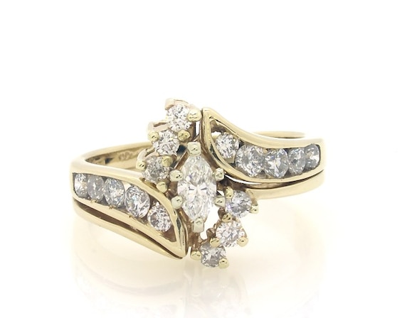 Previously Owned Marquise-Cut Diamond Bypass Bridal Set 7/8 ct tw 14K Yellow Gold Size