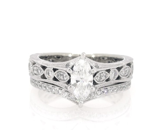 Previously Owned Neil Lane Marquise-Cut Diamond Bridal Set 7/8 ct tw 14K White Gold Size 4.75