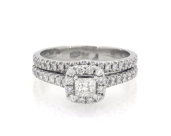 Previously Owned Neil Lane Princess-Cut Diamond Halo Bridal Set 1 ct tw 14K White Gold Size 5.25