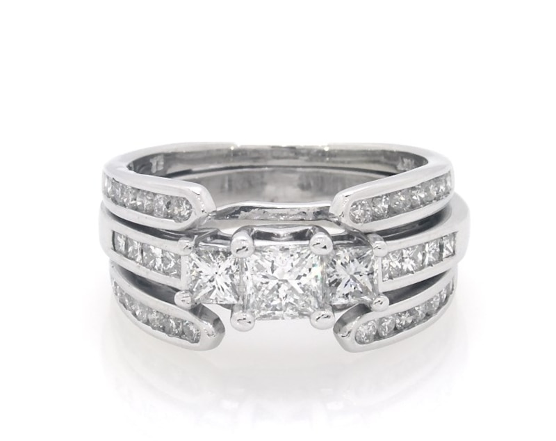 Main Image 1 of Previously Owned Princess-Cut Diamond Three-Stone Bridal Set 1-1/3 ct tw 14K White Gold 7.25