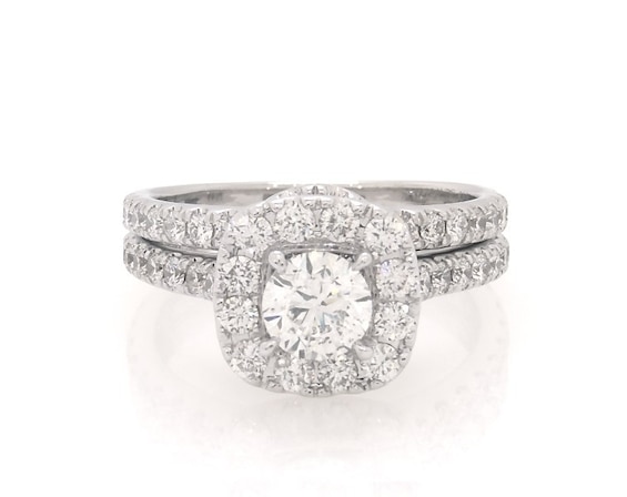 Previously Owned Neil Lane Round-Cut Diamond Halo Bridal Set 2 ct tw 14K White Gold Size 7.5