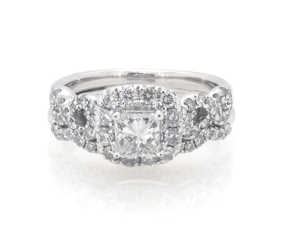 Previously Owned Princess-Cut Diamond Halo Bridal Set 1 ct tw 14K White Gold Size 5.75