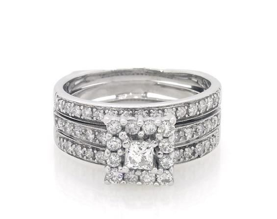 Previously Owned Princess-Cut Diamond Halo Bridal Set 7/8 ct tw 14K White Gold Size