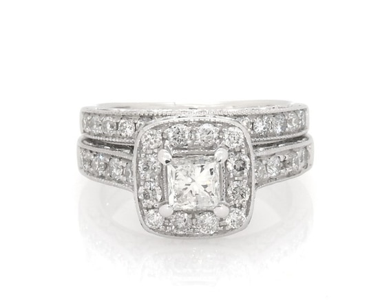 Previously Owned Princess-Cut Diamond Halo Bridal Set 1-1/5 ct tw 14K White Gold Size