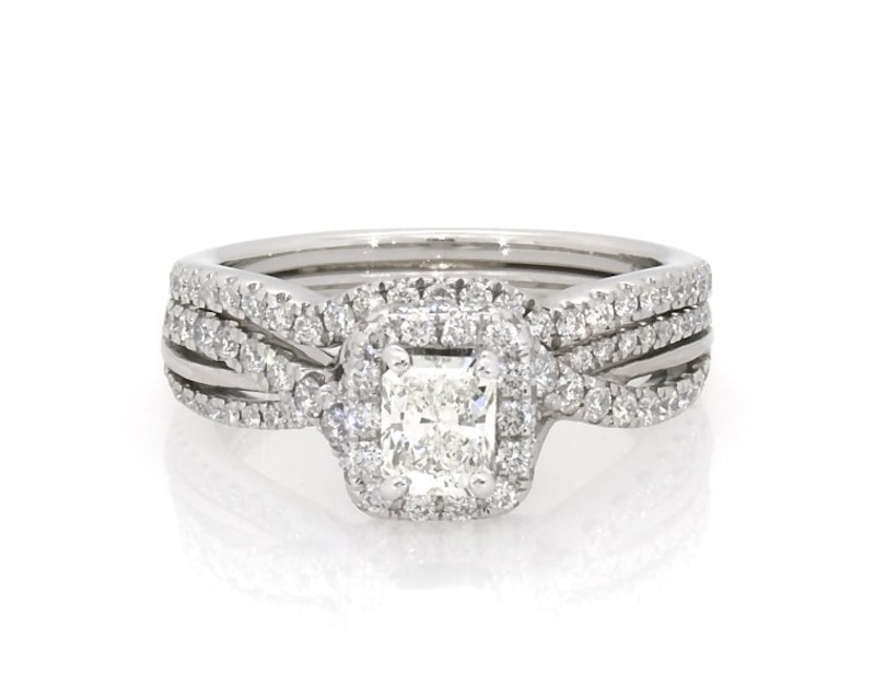 Main Image 1 of Previously Owned Neil Lane Radiant-Cut Diamond Halo Bridal Set 1-1/4 ct tw 14K White Gold Size 6.25
