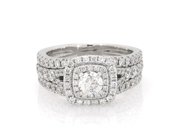 Previously Owned THE LEO First Light Diamond Round-cut Bridal Set 1-3/8 ct tw 14K White Gold 6.5