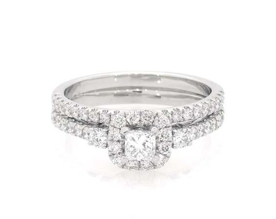 Previously Owned THE LEO Diamond Princess-Cut Halo Bridal Set 1 ct tw 14K White Gold Size 6.75